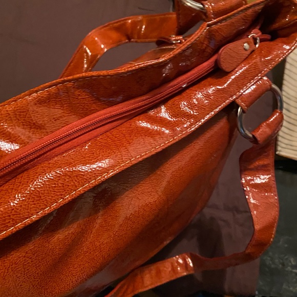 Purse - Picture 2 of 6